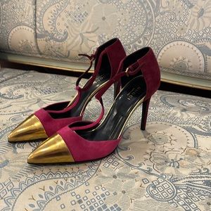 Gucci high heels. Pink gold and burgundy color. Brand new and never been used!